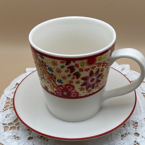 Starbucks 2007 Paisley Strawberry Red Coffee Tea Cup with Saucer - Picture 6 of 10